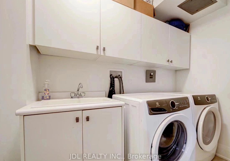 4-mildred-temple-way-s-markham-ontario-n12608160