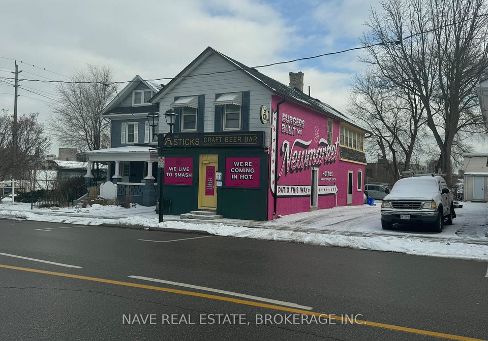 13-main-street-s-newmarket-ontario-n12609066