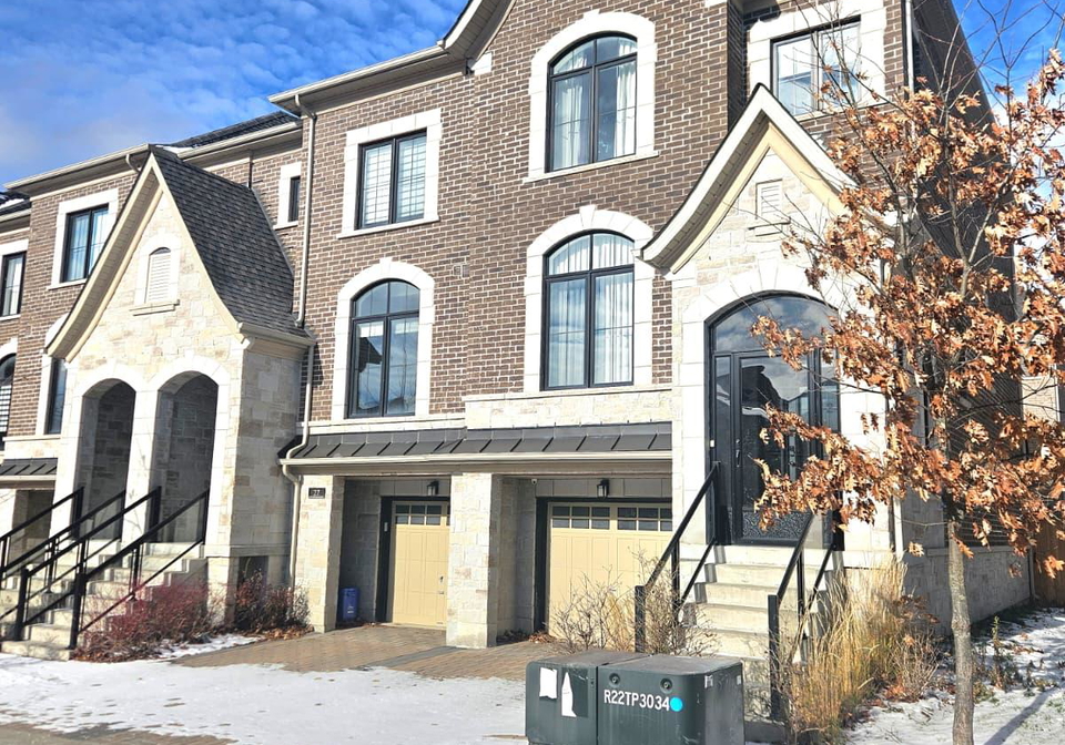 27-duncombe-lane-richmond-hill-ontario-n12609346