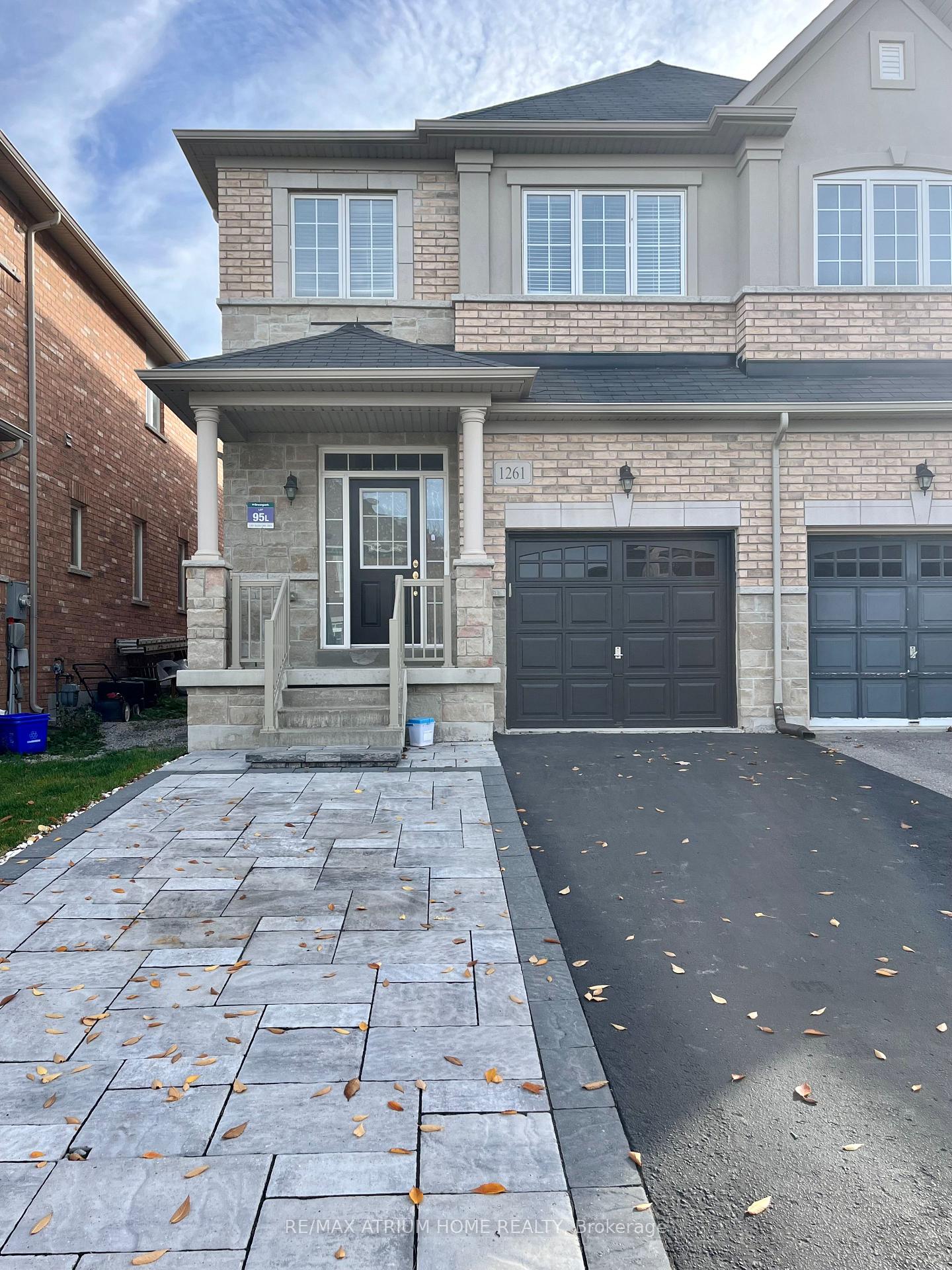 1261-blencowe-crescent-newmarket-ontario-n12609494