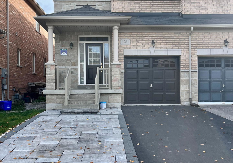 1261-blencowe-crescent-newmarket-ontario-n12609494