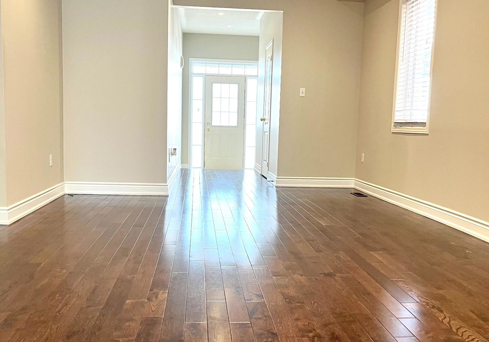 1261-blencowe-crescent-newmarket-ontario-n12609494