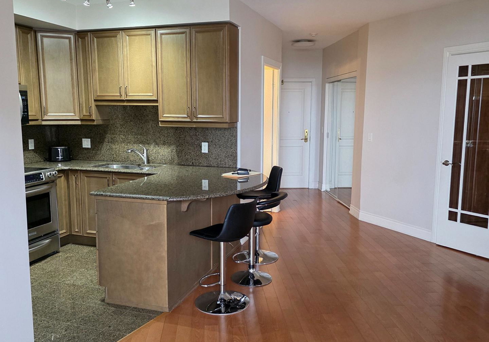 9225-jane-street-vaughan-ontario-n12610162