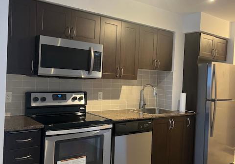 370-highway-7-e-richmond-hill-ontario-n12611502