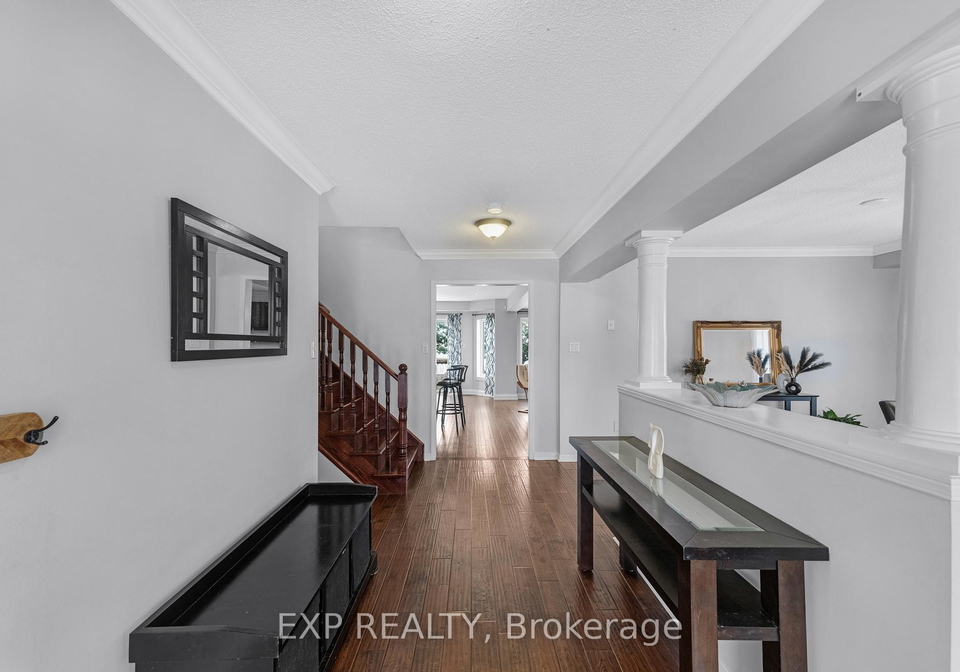 35-viscount-way-east-gwillimbury-ontario-n12611970