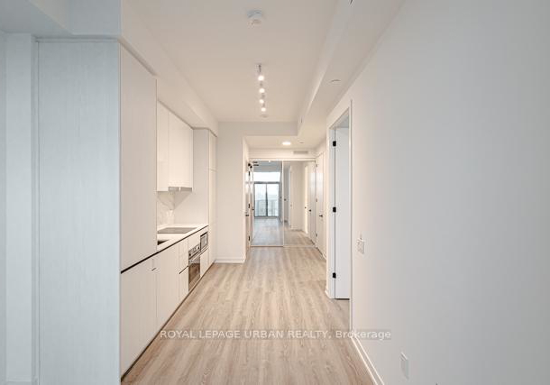 8-interchange-way-vaughan-ontario-n12613442