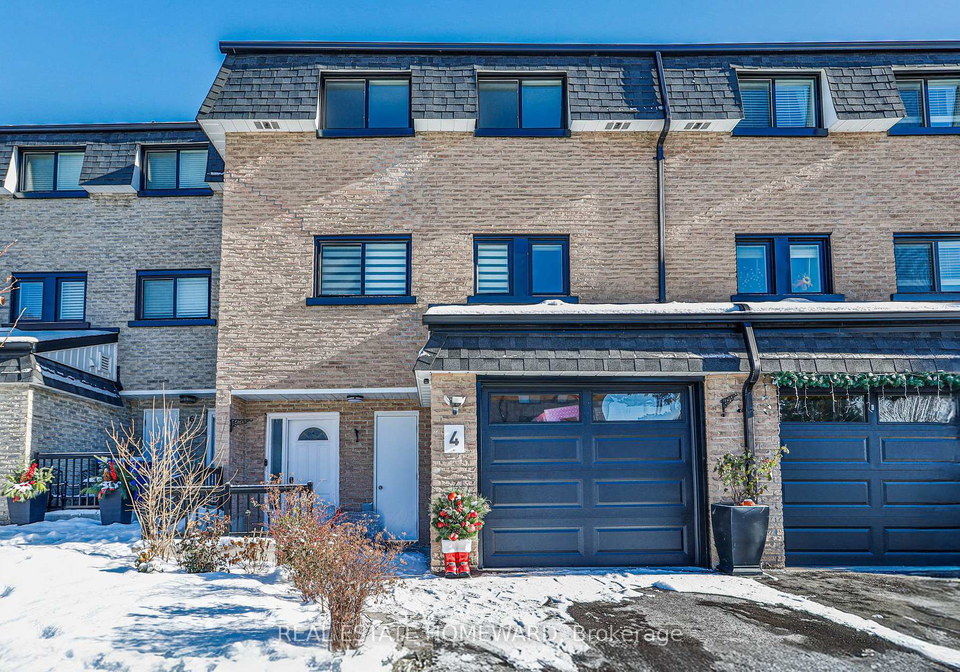 4-poplar-crescent-aurora-ontario-n12613532