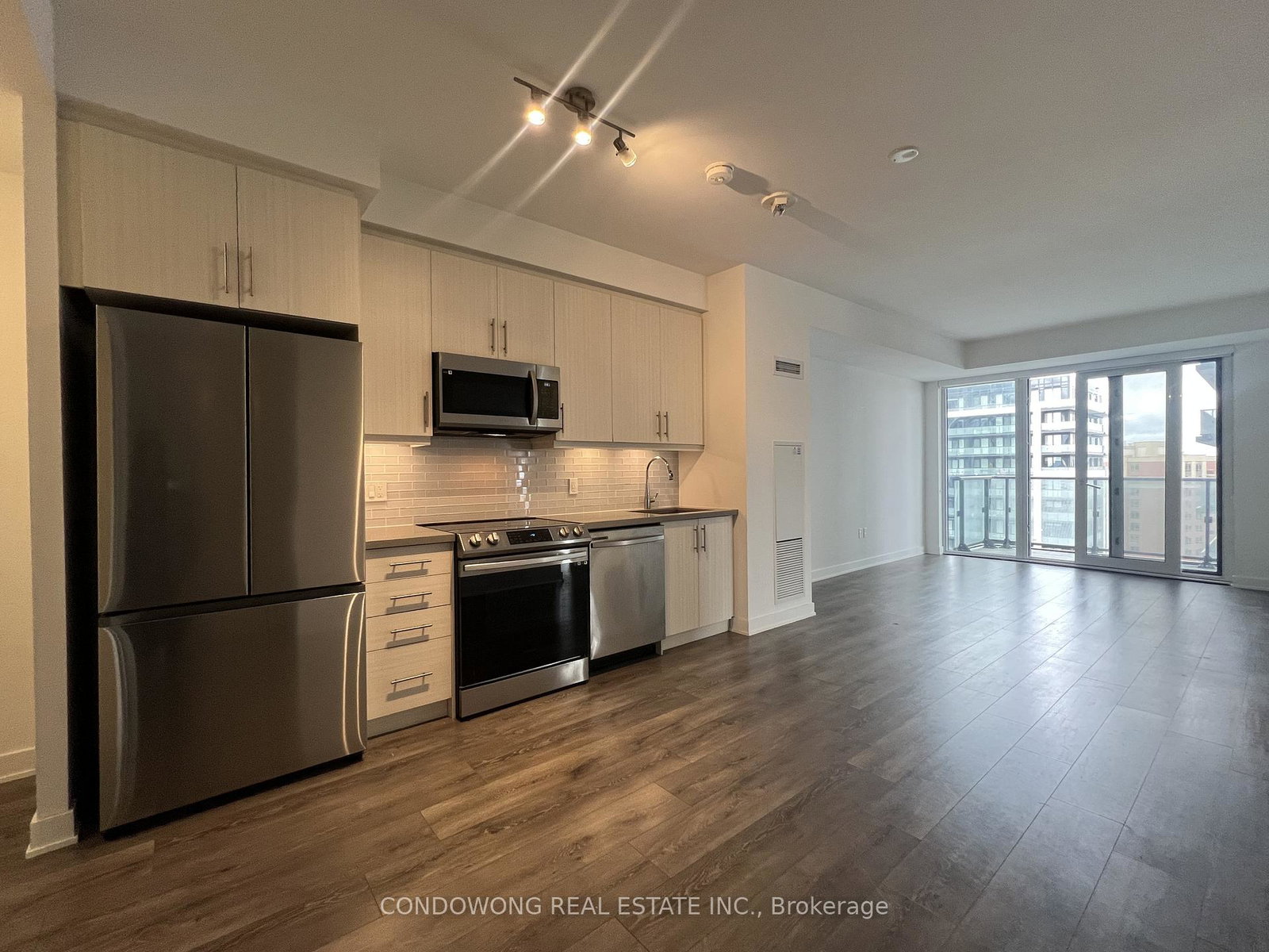 105-oneida-crescent-richmond-hill-ontario-n12614304