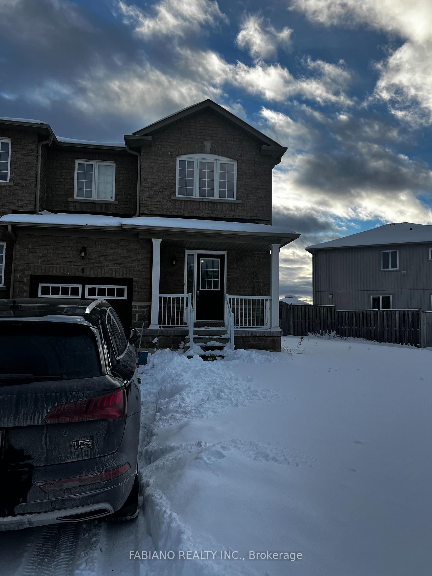 9-admiral-crescent-essa-ontario-n12615526