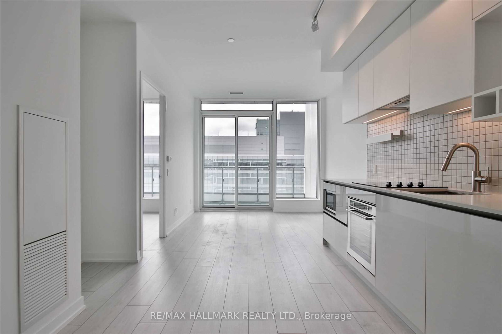 5-buttermill-avenue-vaughan-ontario-n12615540
