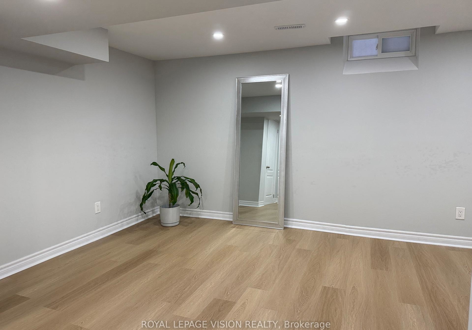 108-pentland-crescent-vaughan-ontario-n12615796