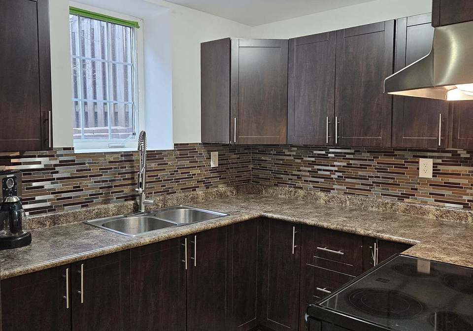 178-keffer-circle-newmarket-ontario-n12616796