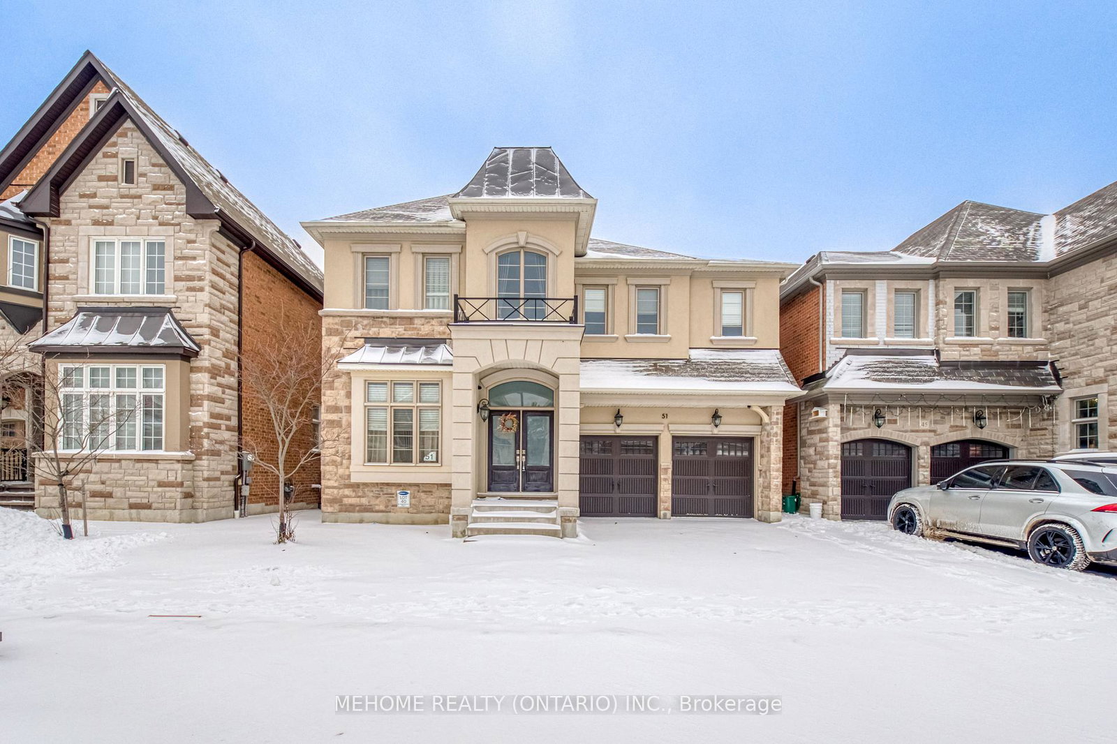 51-bridgepointe-court-aurora-ontario-n12617356