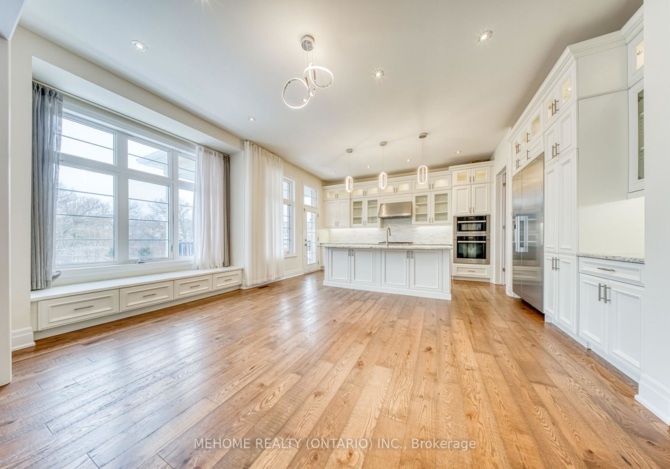 51-bridgepointe-court-aurora-ontario-n12617356