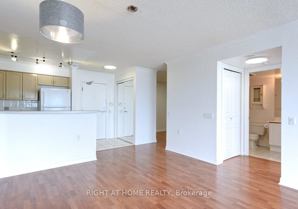 9015-leslie-street-richmond-hill-ontario-n12620976