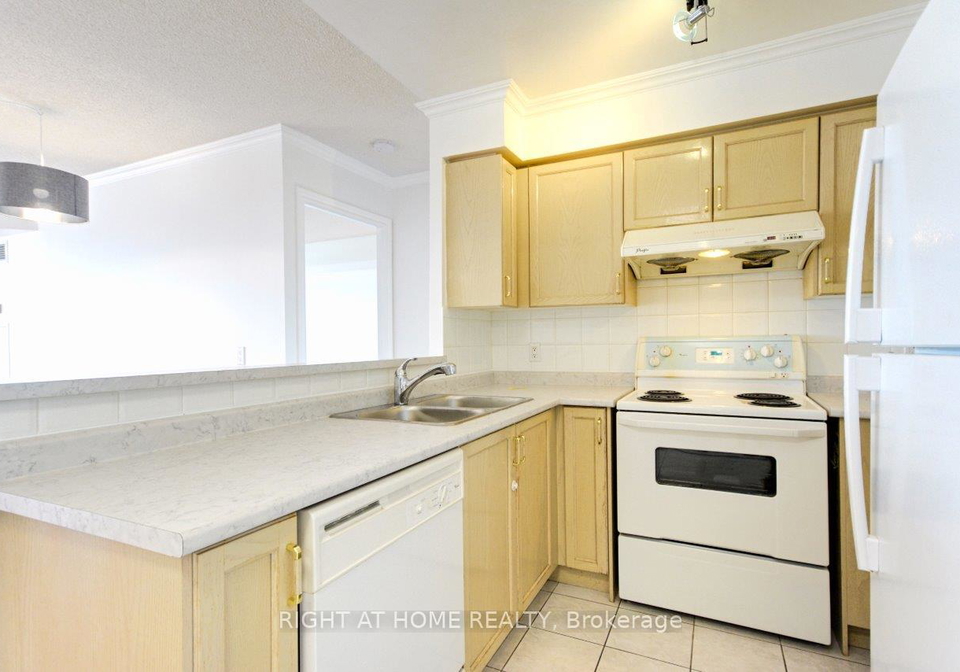 9015-leslie-street-richmond-hill-ontario-n12620976