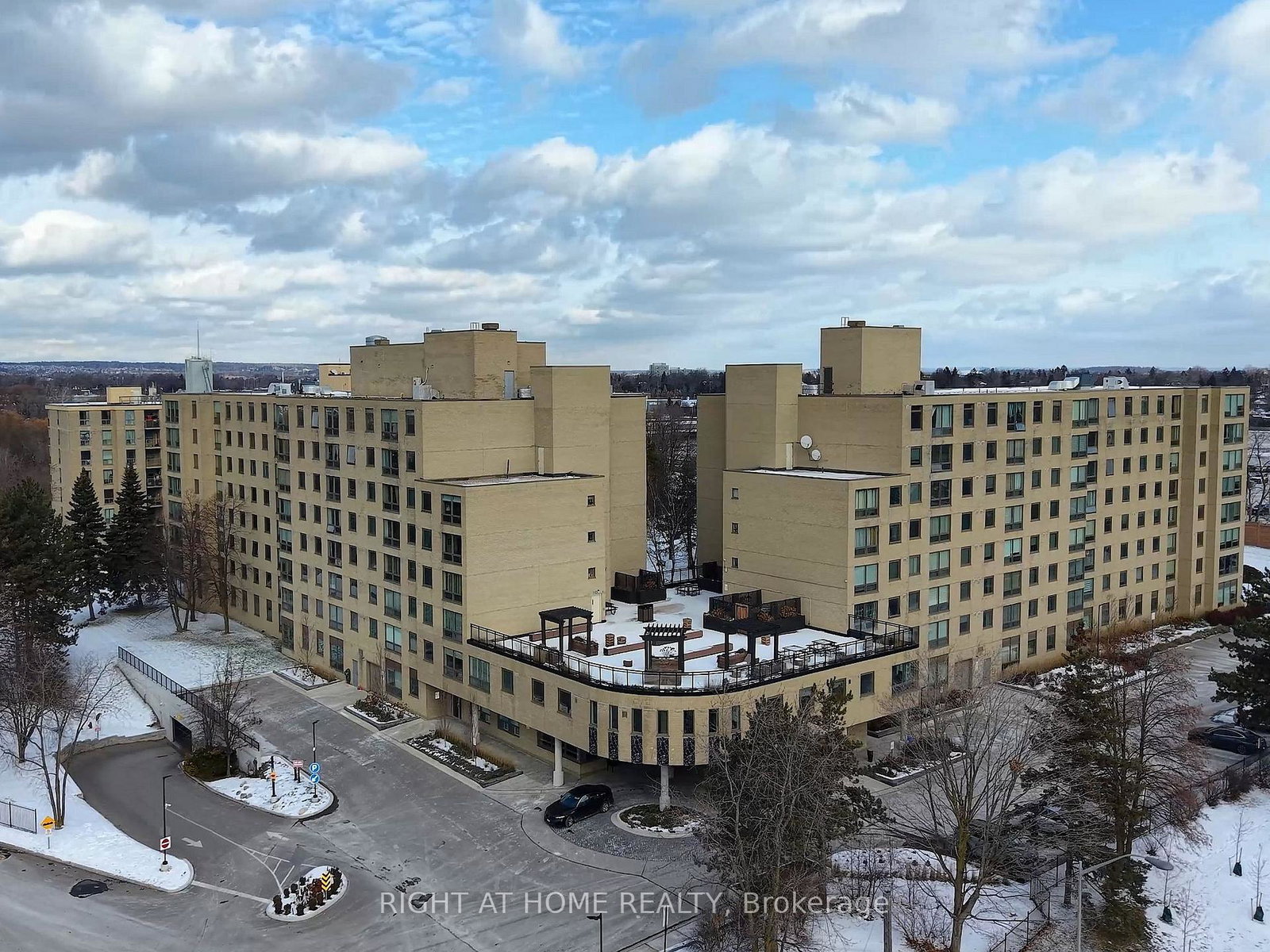 326-major-mackenzie-drive-e-richmond-hill-ontario-n12621556