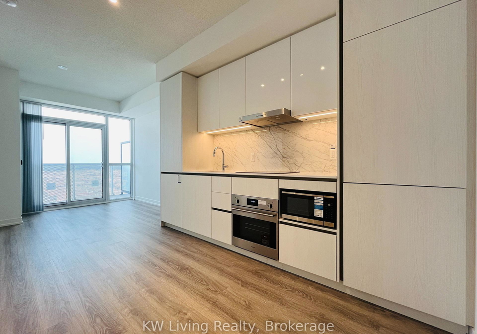 8-interchange-way-vaughan-ontario-n12626850