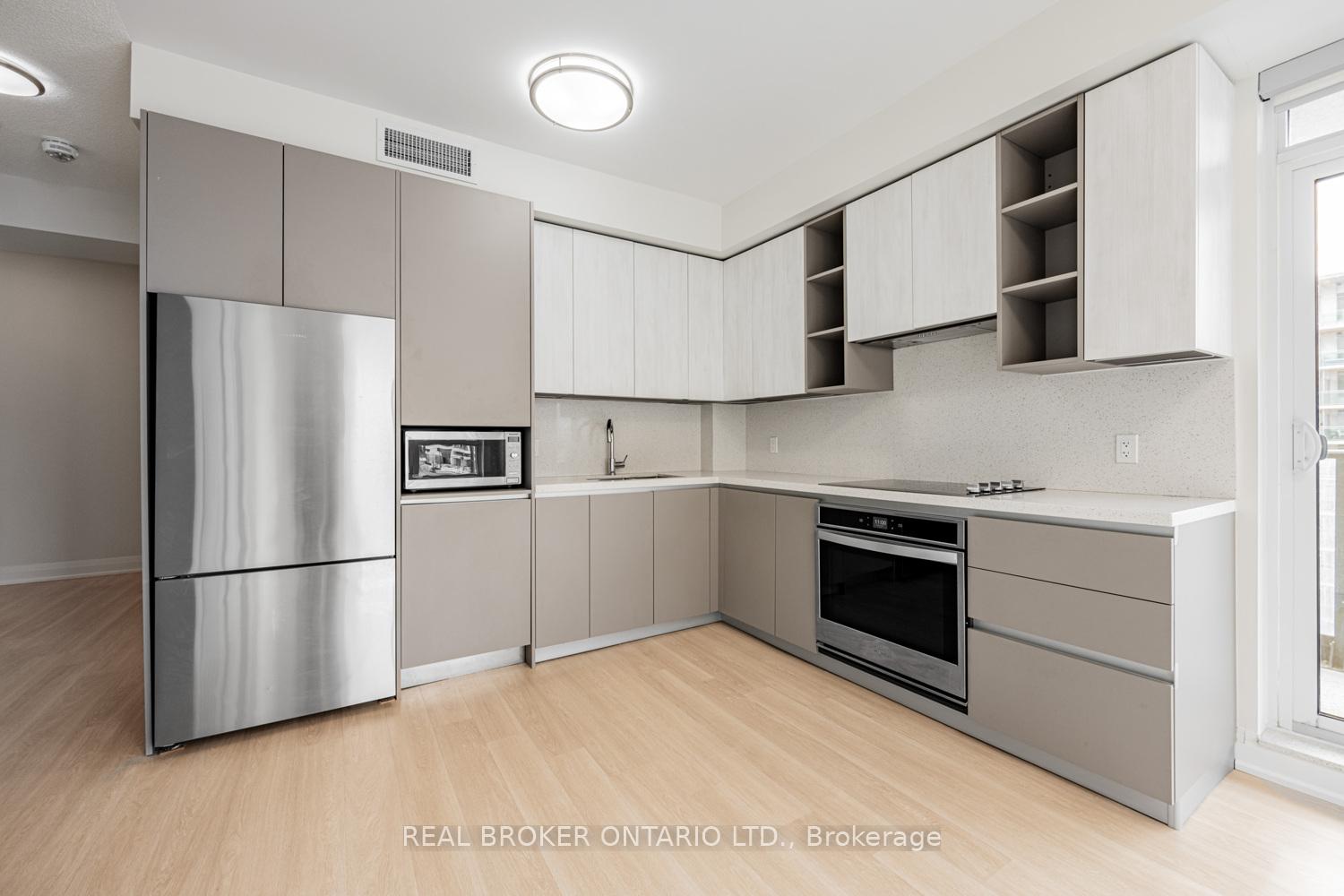 398-highway-7-e-richmond-hill-ontario-n12627060