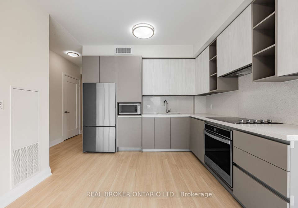 398-highway-7-e-richmond-hill-ontario-n12627060