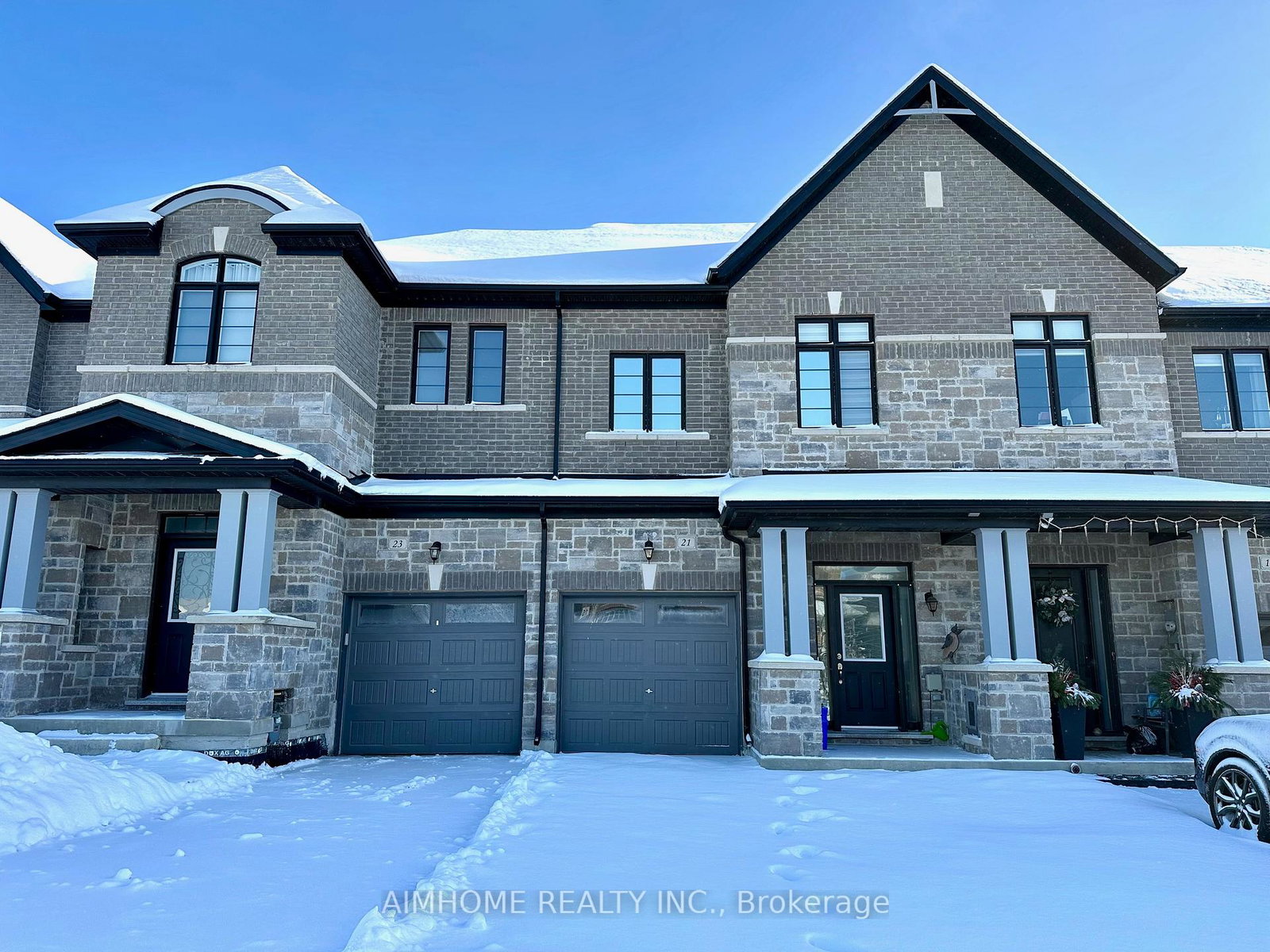 21-viola-st-street-east-gwillimbury-ontario-n12628790