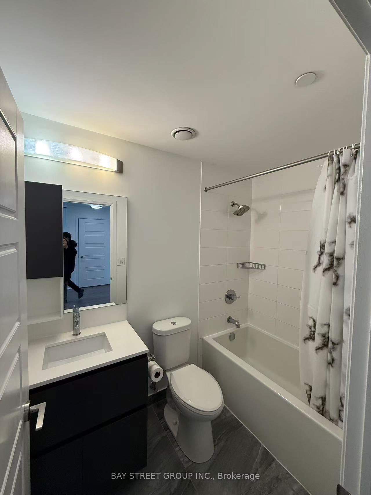 15-water-walk-drive-markham-ontario-n12629166