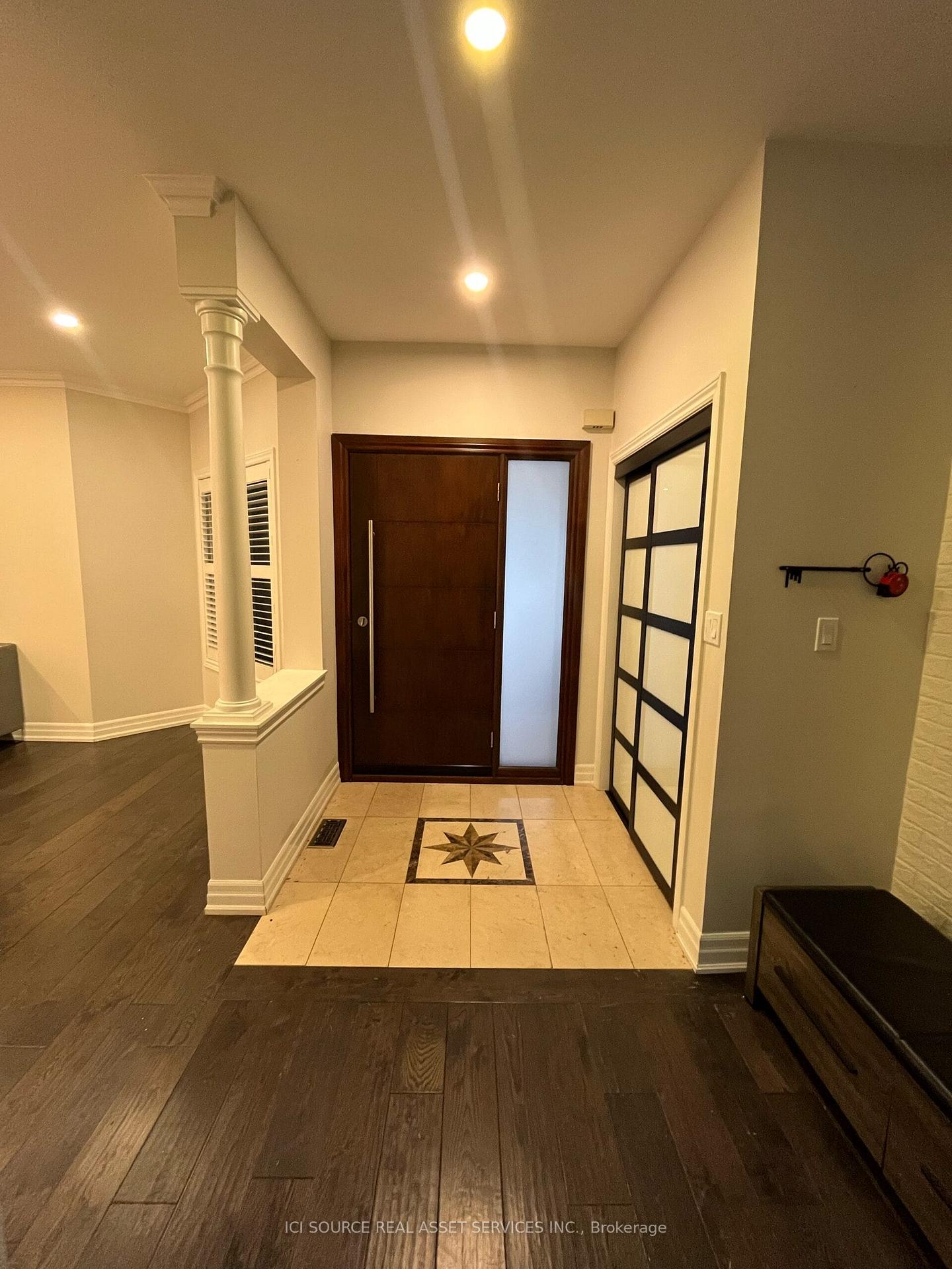 419-seneca-court-newmarket-ontario-n12629196