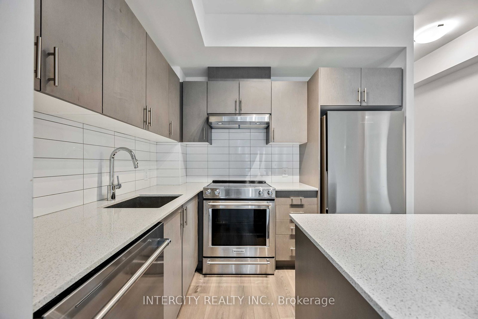 9000-jane-street-vaughan-ontario-n12629954