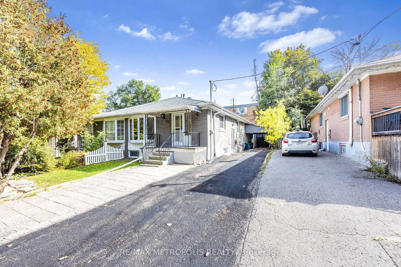 228-penn-avenue-s-newmarket-ontario-n12630312