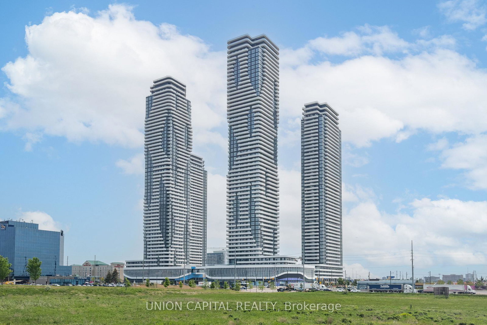 225-commerce-street-vaughan-ontario-n12632560
