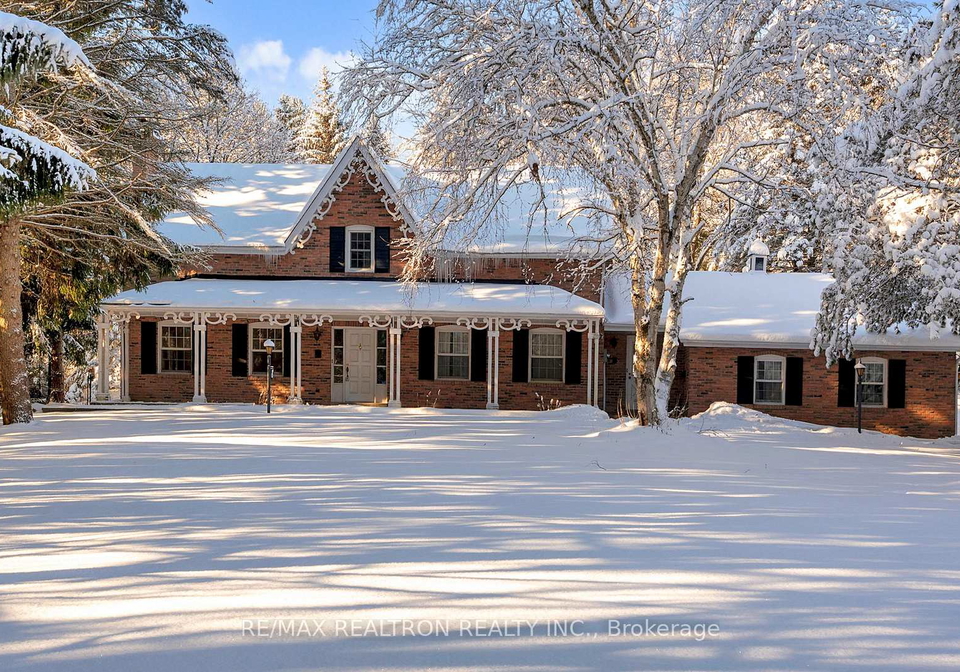 8-blue-grass-drive-aurora-ontario-n12633244