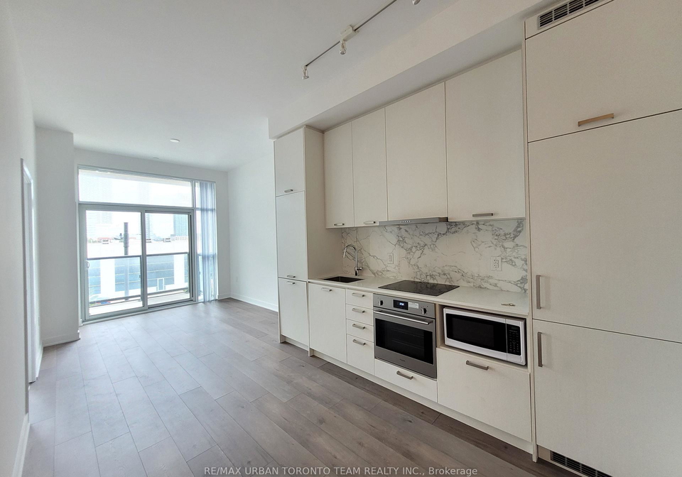 38-honeycrisp-crescent-vaughan-ontario-n12633310