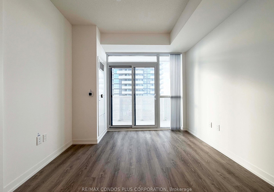 8-interchange-way-vaughan-ontario-n12634772
