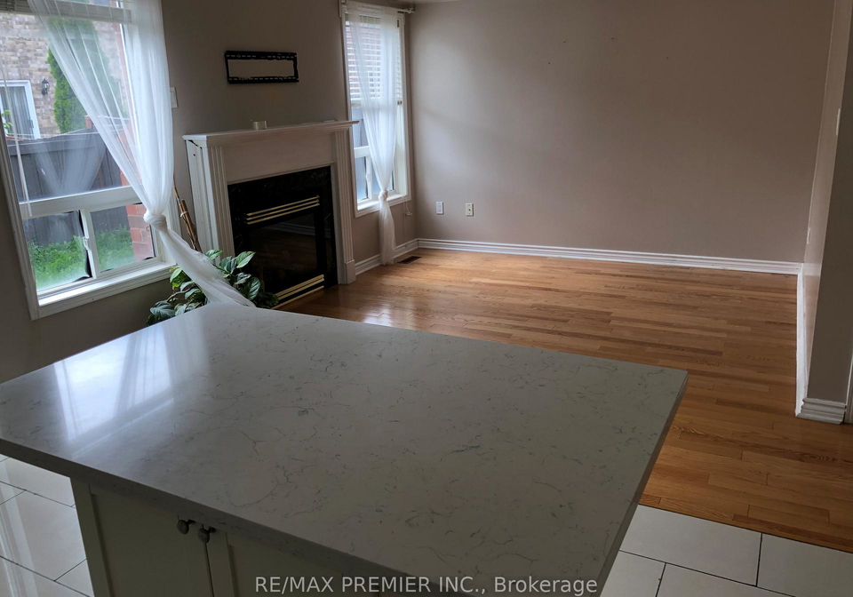 26-lucerne-drive-vaughan-ontario-n12635086