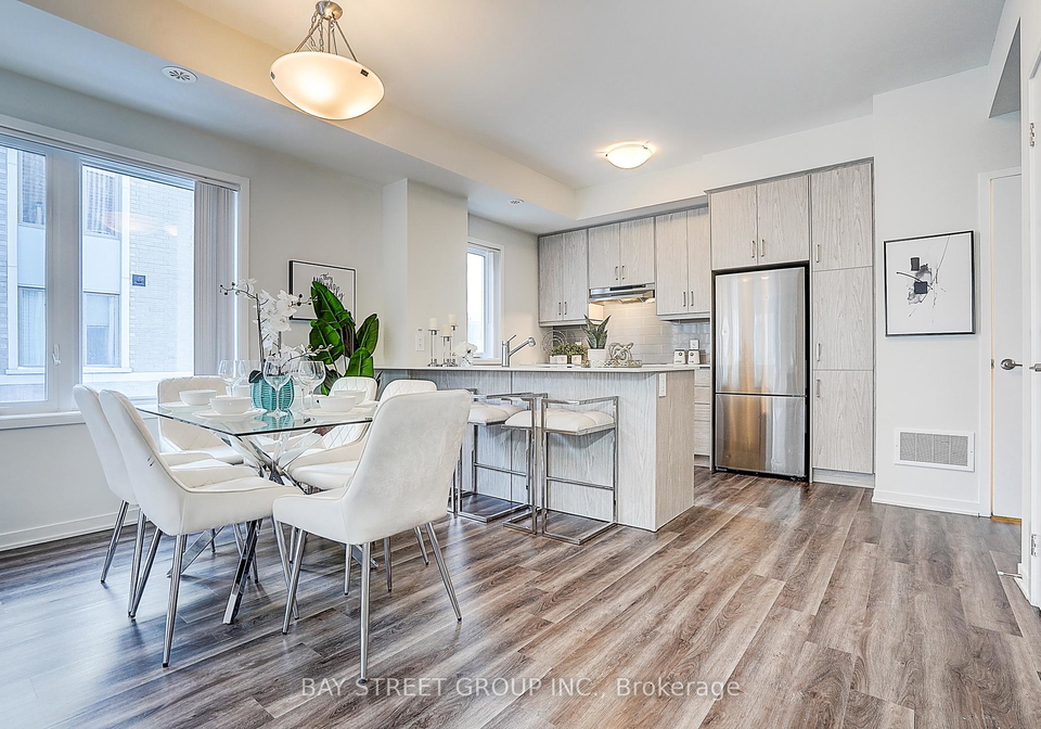 31-honeycrisp-crescent-vaughan-ontario-n12635950