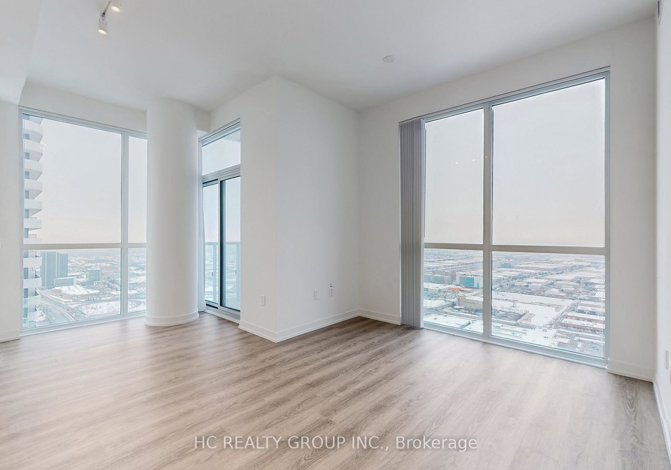 8-interchange-way-vaughan-ontario-n12637202