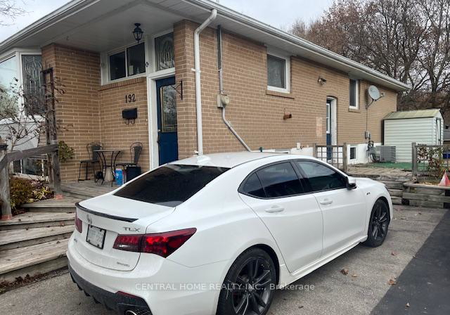 192-silverbirch-drive-e-newmarket-ontario-n12637590