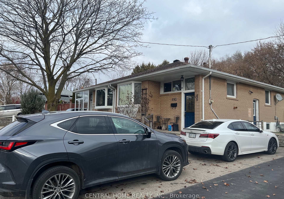 192-silverbirch-drive-e-newmarket-ontario-n12637590