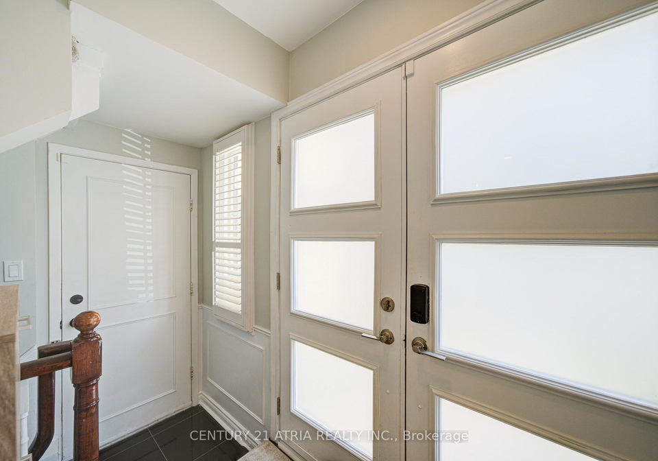 18-park-lane-circle-richmond-hill-ontario-n12638054