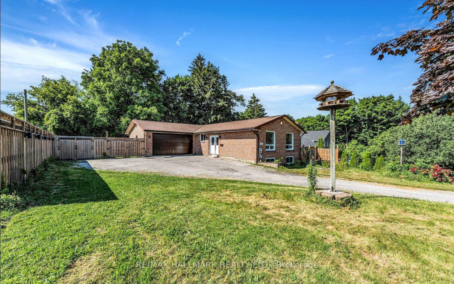 1060-elgin-street-newmarket-ontario-n12638828