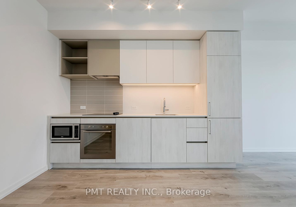 7890-jane-street-vaughan-ontario-n12639188