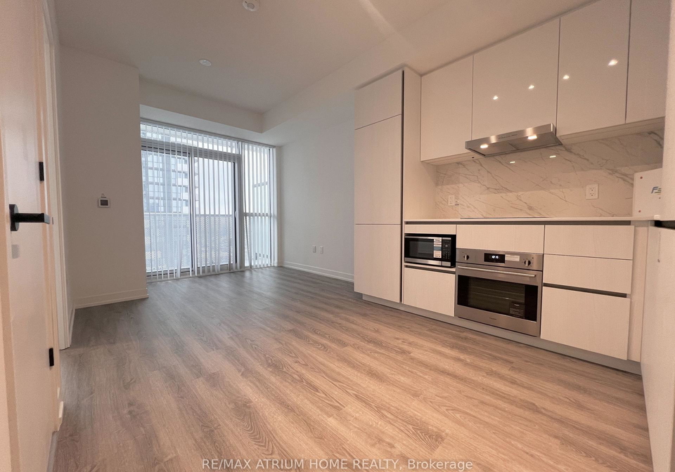 8-interchange-way-vaughan-ontario-n12639654