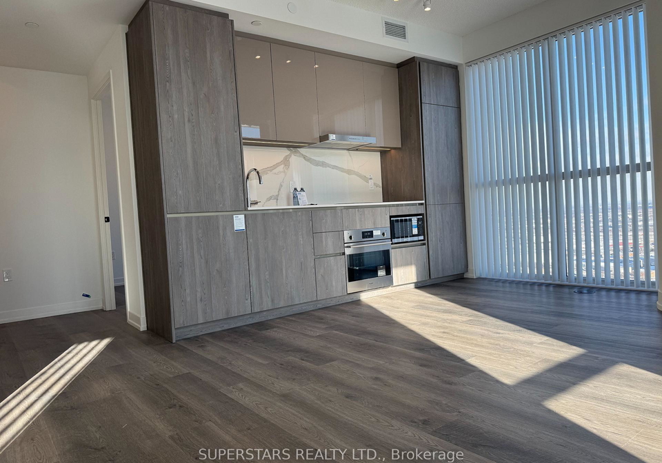 8-interchange-way-vaughan-ontario-n12642692