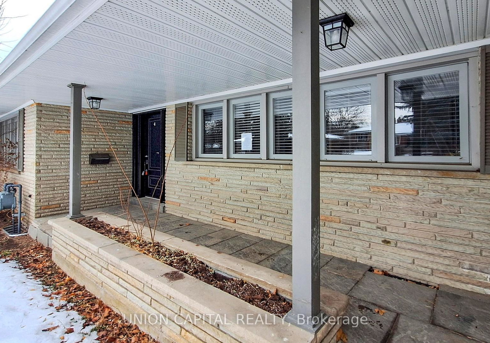 16-cavalier-crescent-vaughan-ontario-n12643138