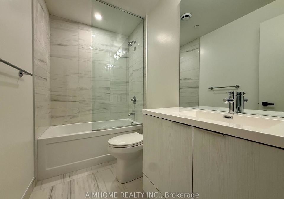 8-interchange-way-vaughan-ontario-n12643864