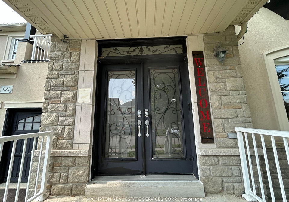 981-goring-circle-newmarket-ontario-n12645232