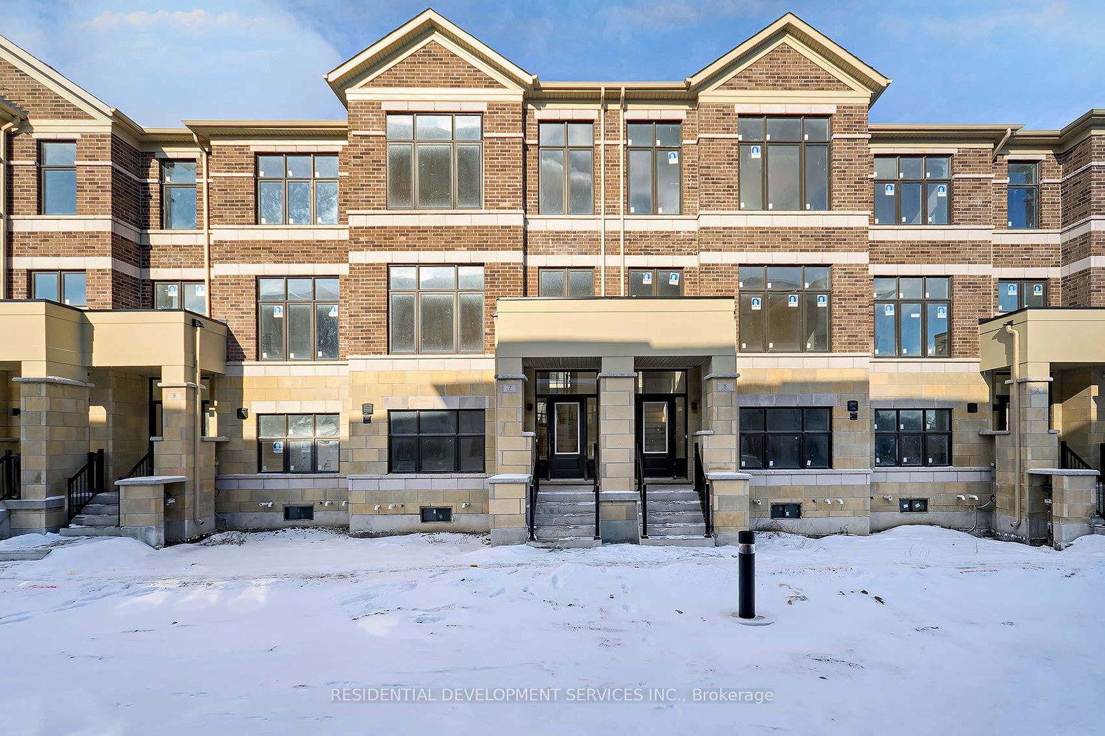 7-norman-fleming-lane-richmond-hill-ontario-n12647098