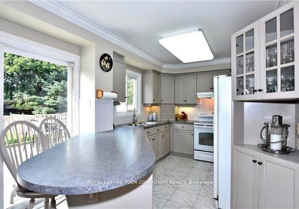 51-falan-heights-crescent-aurora-ontario-n12650574