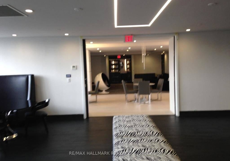 9471-yonge-street-richmond-hill-ontario-n12650600