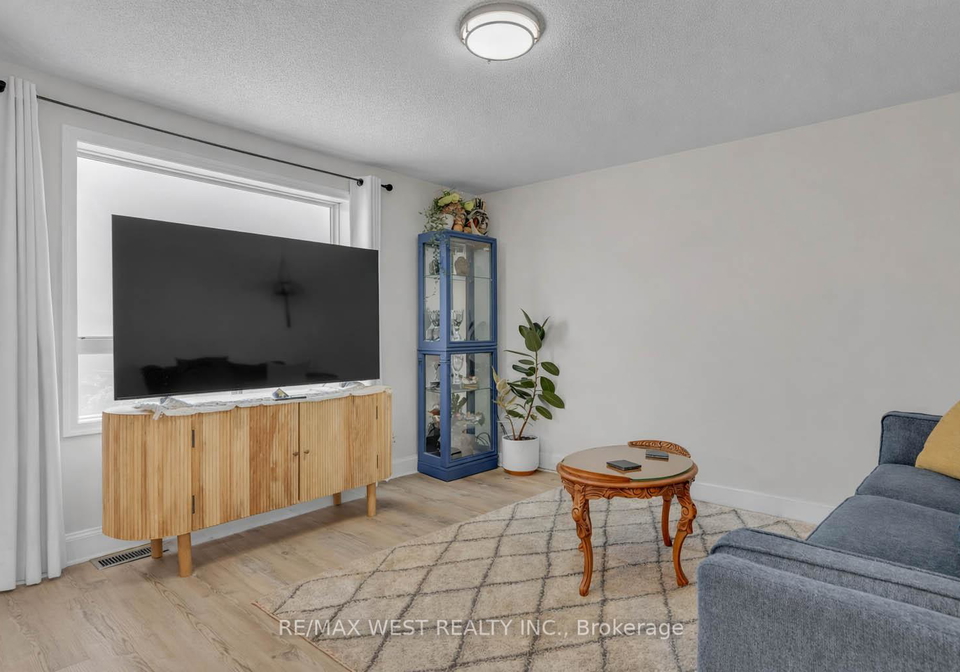 2021-swan-street-innisfil-ontario-n12652470